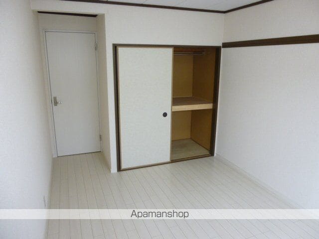 ファミーユISEHARAA棟の内装写真