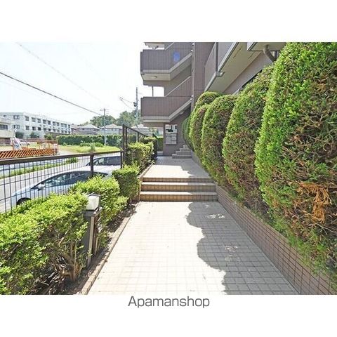 ソレイユ社ヶ丘の玄関写真