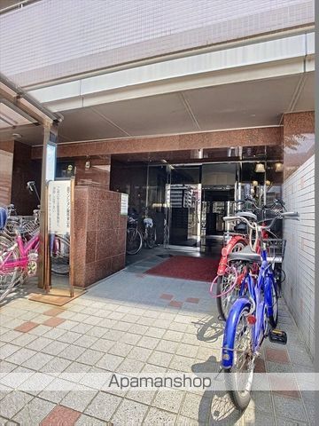 朝日プラザ岡山中山下の玄関写真