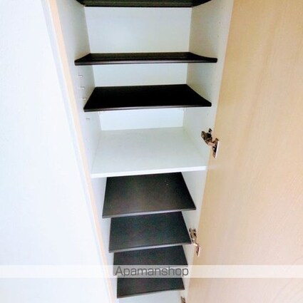 ラプレジオ[1K/23.63m2]の玄関