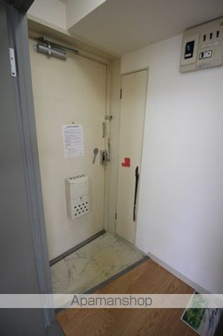 MORE TONDENの内装写真