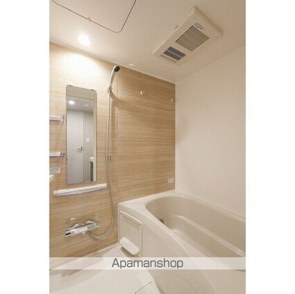 コンフォリア・リヴ渋谷本町[2LDK/46.74m2]のバス