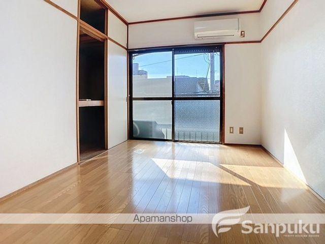 メゾン山越2号館の内装写真