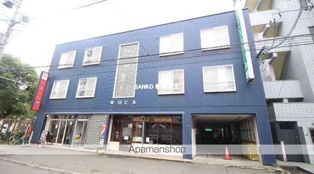 坪川ビルの外観写真
