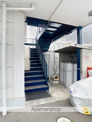 ノースハイツIの玄関写真