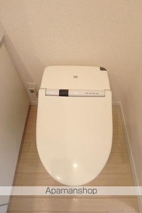 ドゥーエ南麻布[1R/31.18m2]のトイレ