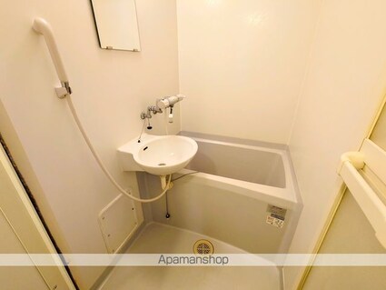 レオパレスＭＹ中山[1K/26.08m2]のバス