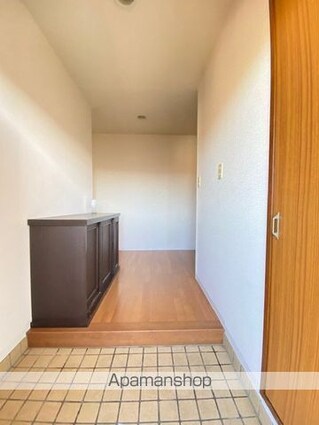 東京都青梅市新町７丁目[1LDK/55.38m2]の玄関