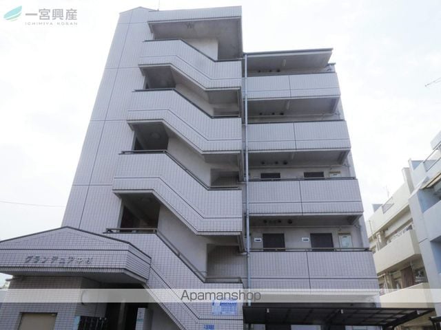 グランデュア中村[1K/22.95m2]の外観1