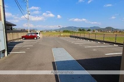 フォブールイースト[2LDK/57.13m2]の駐車場