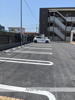 フォレスタ・和歌浦[1K/40.5m2]の駐車場2