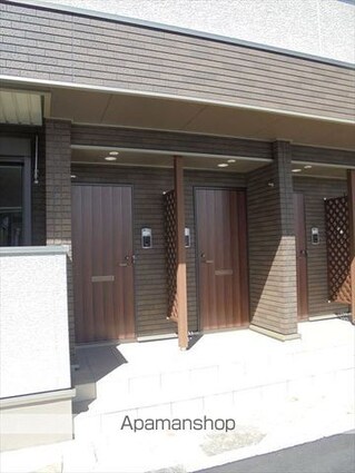 和歌山県和歌山市中野[2LDK/57.23m2]のエントランス