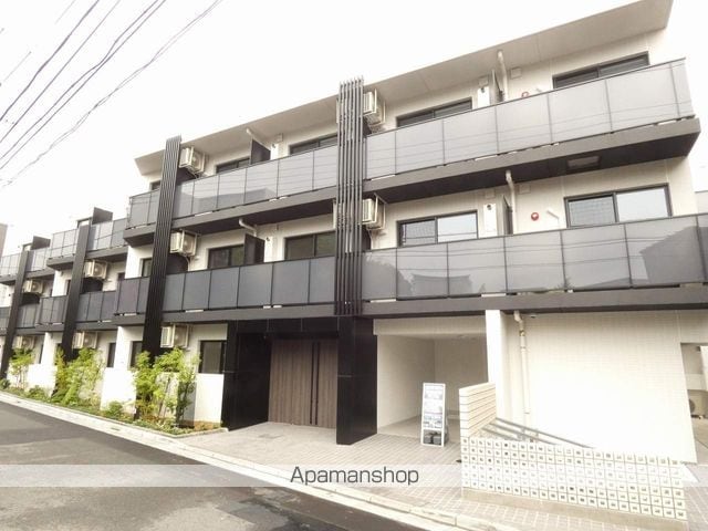 エストゥルース羽田の外観写真