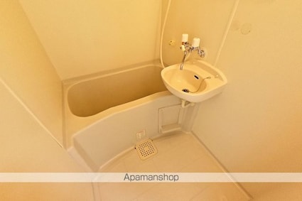 高知県高知市朝倉西町１丁目[1R/26.44m2]のバス