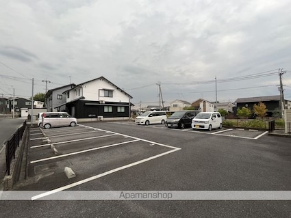 フローリッシュホーム[2LDK/57.33m2]の駐車場1