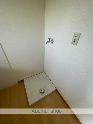 レインボー丸根の内装写真