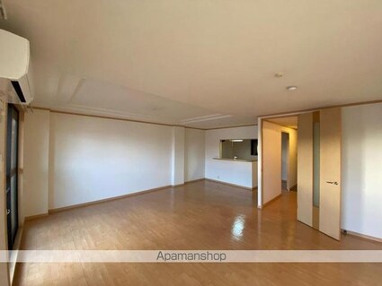 エル２２　[3LDK/106.5m2]の内装4