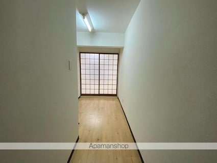 コートオリーブⅢ[1K/19.44m2]の玄関