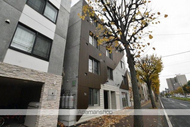 キングハウス学園前の外観写真