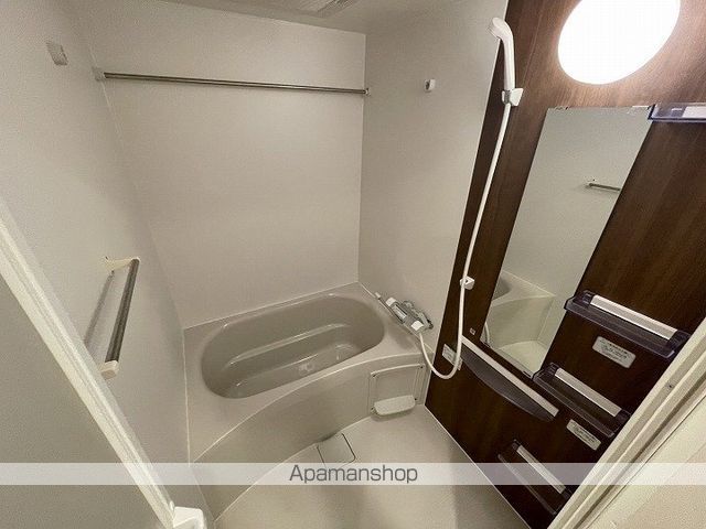 セレニテ堺筋本町リアンの内装写真