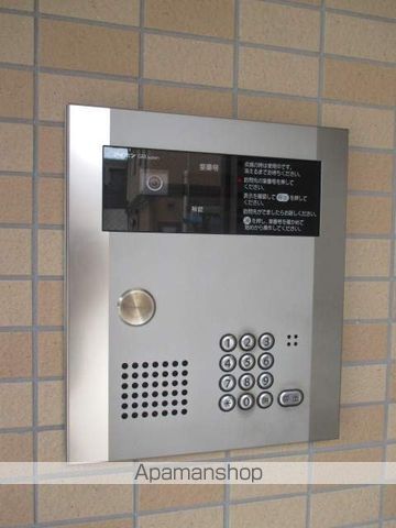 アネックスの玄関写真