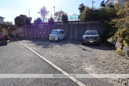 シエルブルー[1LDK/44.32m2]の駐車場