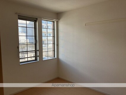 愛媛県四国中央市三島金子３丁目[2LDK/57.21m2]の内装1