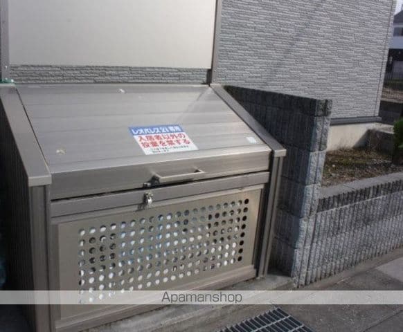レオパレス美南の玄関写真