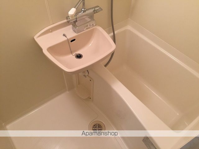 レオパレスピアチェーレ Sの内装写真