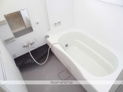 ソレイユ・ヴィラ　Ａ館[2LDK/62.06m2]のバス