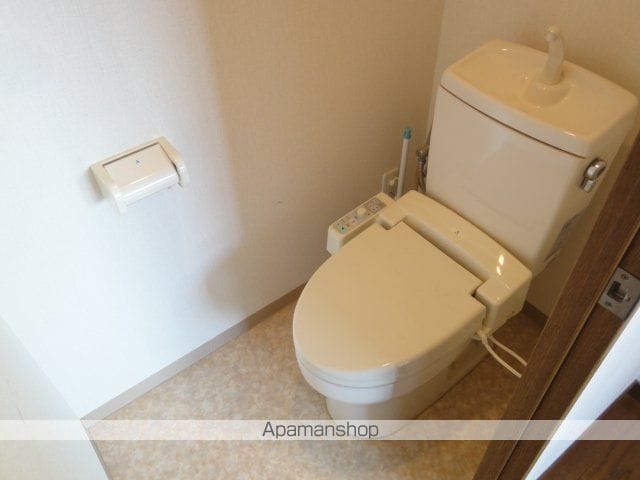 ジェルメ河善の内装写真