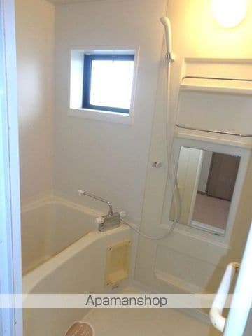 ハイカムール鴨川A棟の内装写真