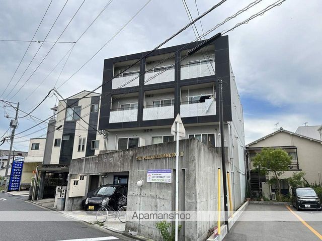 プレアデスマンションIIIの外観写真