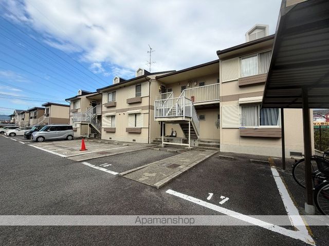 髙井ハイツ B棟の外観写真