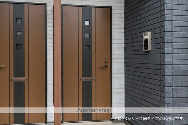 ウェルリッチ善通寺 IIIの玄関写真