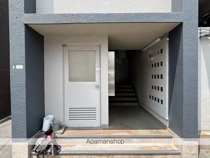 正本マンション[1LDK/40m2]のエントランス