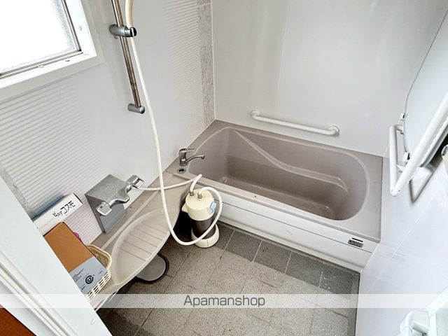 加茂戸建貸家の内装写真