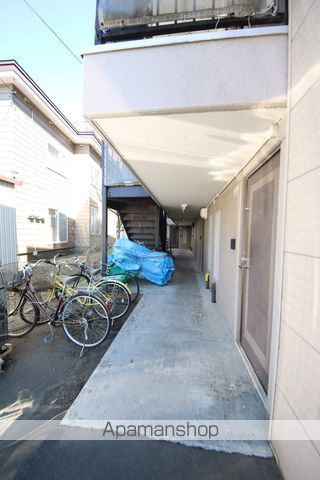 ベルハイム大谷地の玄関写真