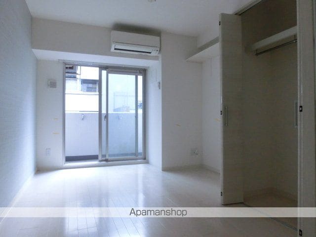 フロンティアコート堺筋本町の内装写真