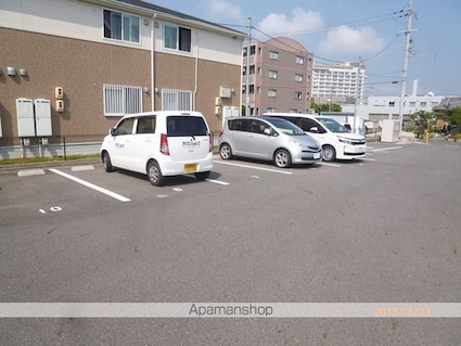 ルミナスローズ[2LDK/54.8m2]の駐車場