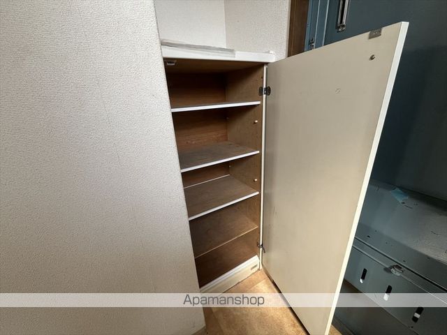 シャンプル井上の内装写真