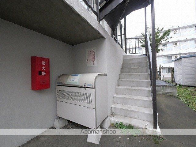 プラムコート菊水の玄関写真