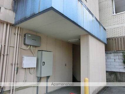 コンビニエントハイツマルヤマ[1K/22m2]のエントランス1