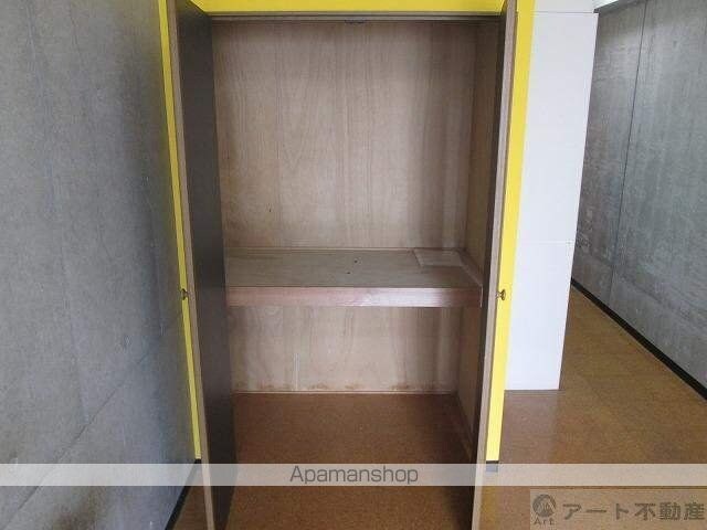 カローラ木屋町[1R/28.35m2]の収納
