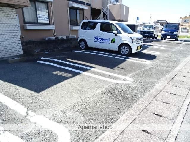 クレール安松のその他写真
