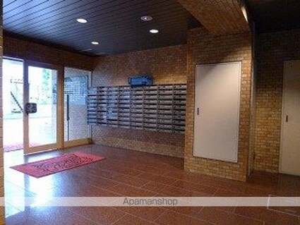ライオンズマンション西新宿第７[1R/18.92m2]の外観3