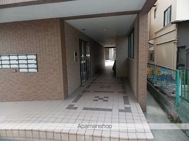 グランシャリオの玄関写真