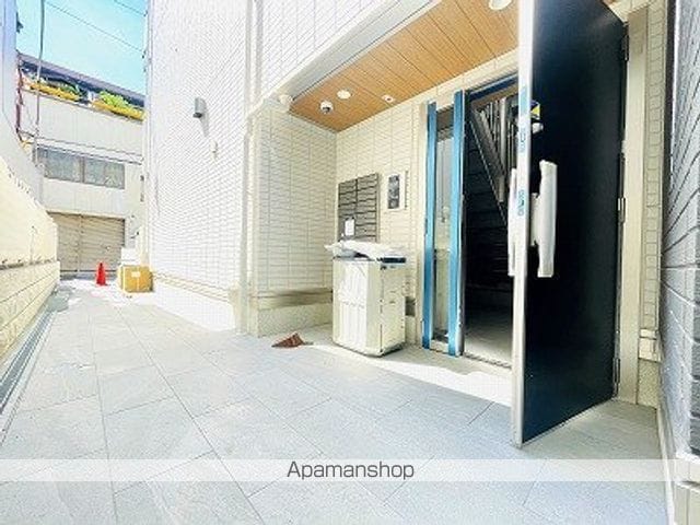 レジェンドコート大宮の玄関写真