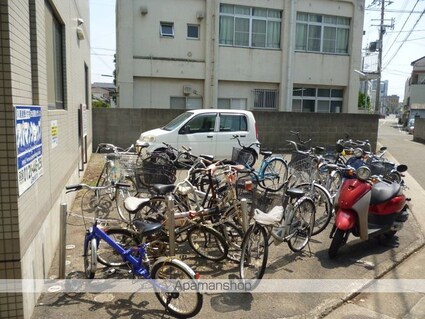 和歌山県和歌山市伝法橋南ノ丁[1K/22m2]の駐車場2