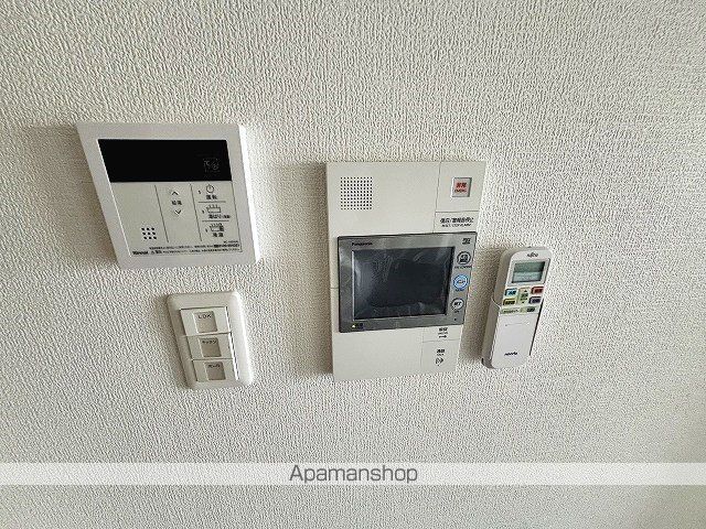 セレニテ江坂グランデの内装写真